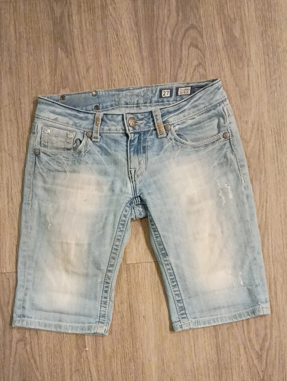 Light Blue Denim Bermuda Shorts - Brand: Not Visible